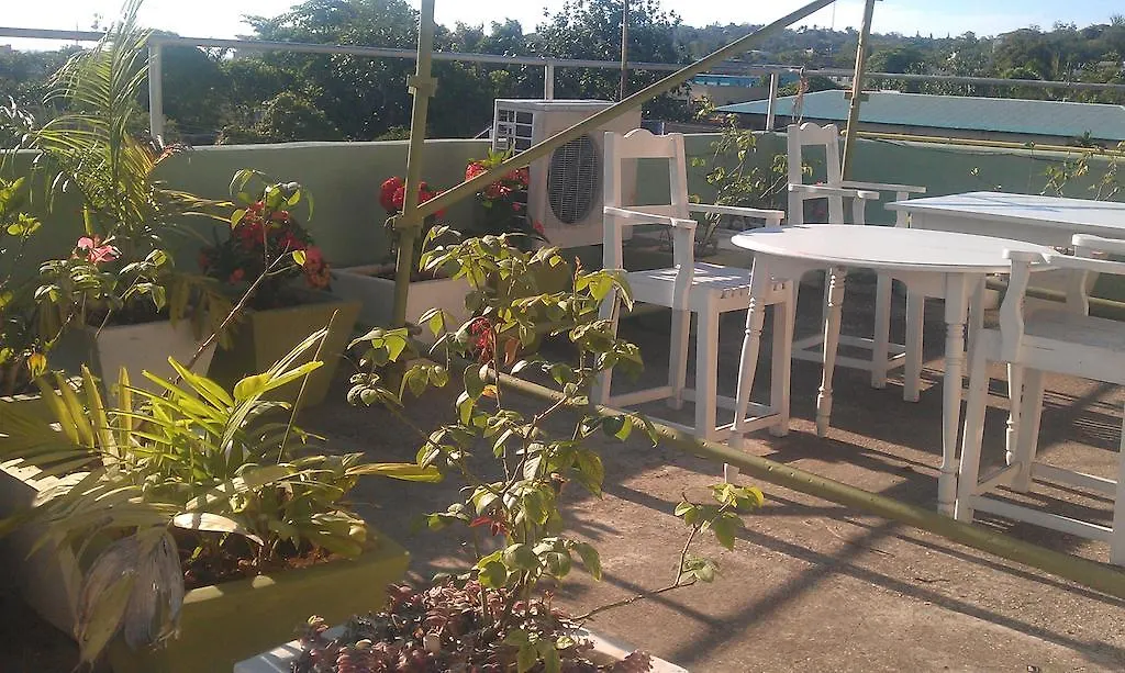 Hotel Norman'S Court Resort & Sky Restaurant Club Montego Bay