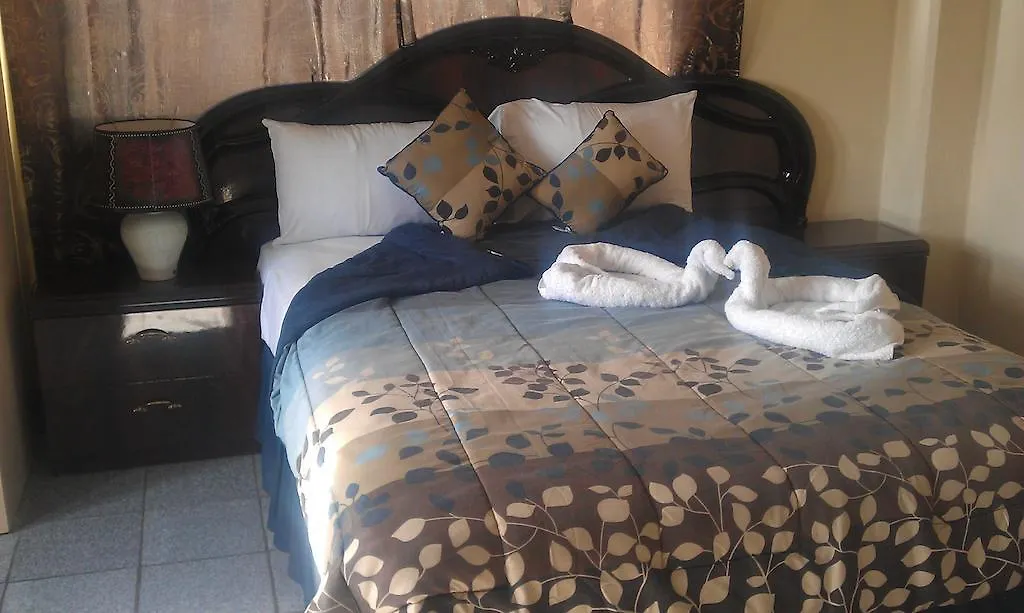 Hotel Norman'S Court Resort & Sky Restaurant Club Montego Bay Jamaica